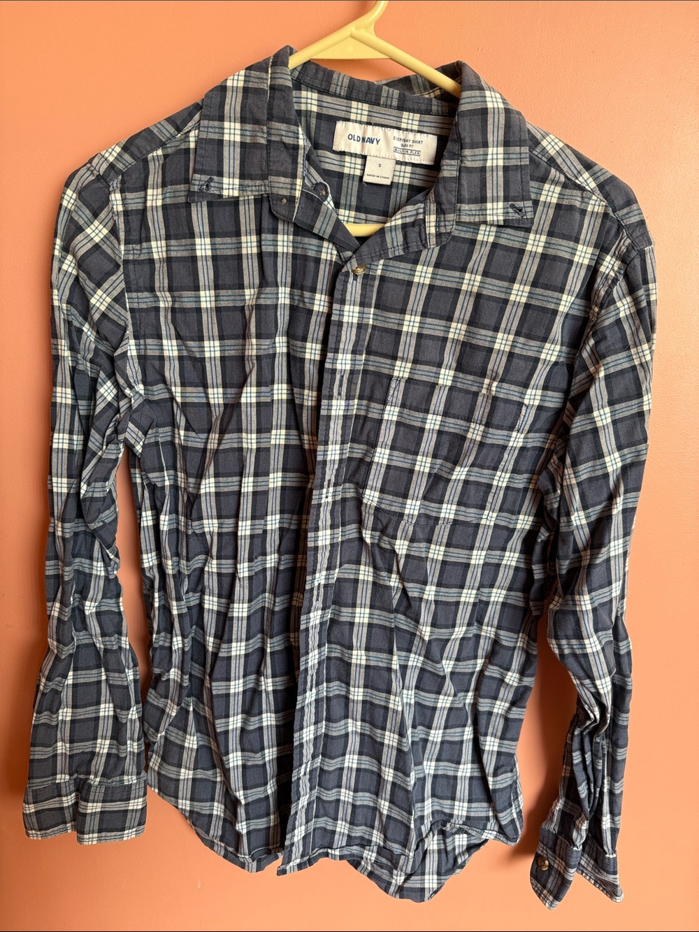 Old Navy Navy and White Plaid Casual Button-Down Shirt